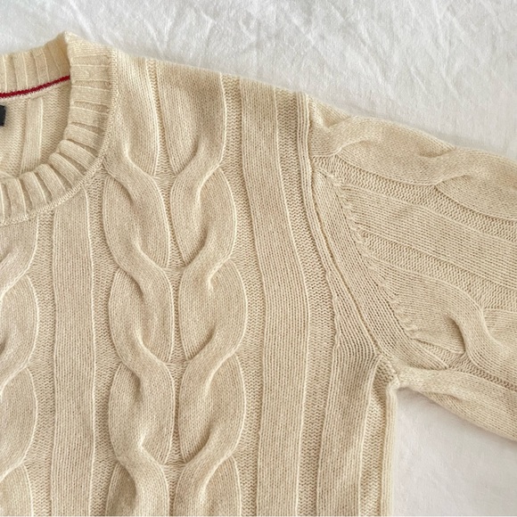 Banana Republic Merino Wool Cable Knit Sweater Cream Size Small oversized - Picture 7 of 8